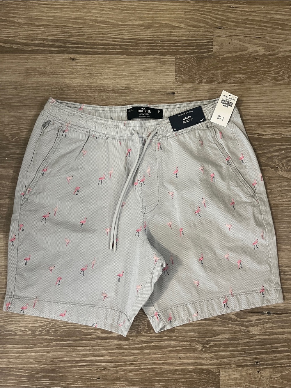 NWT Hollister flamingo shorts/M